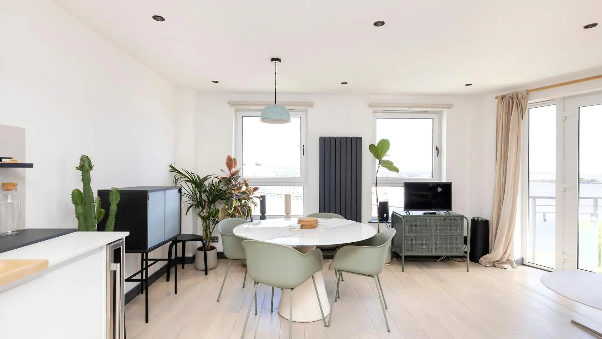 Joivy Fabulous Apartment With Bay View Terrace Edinburgh