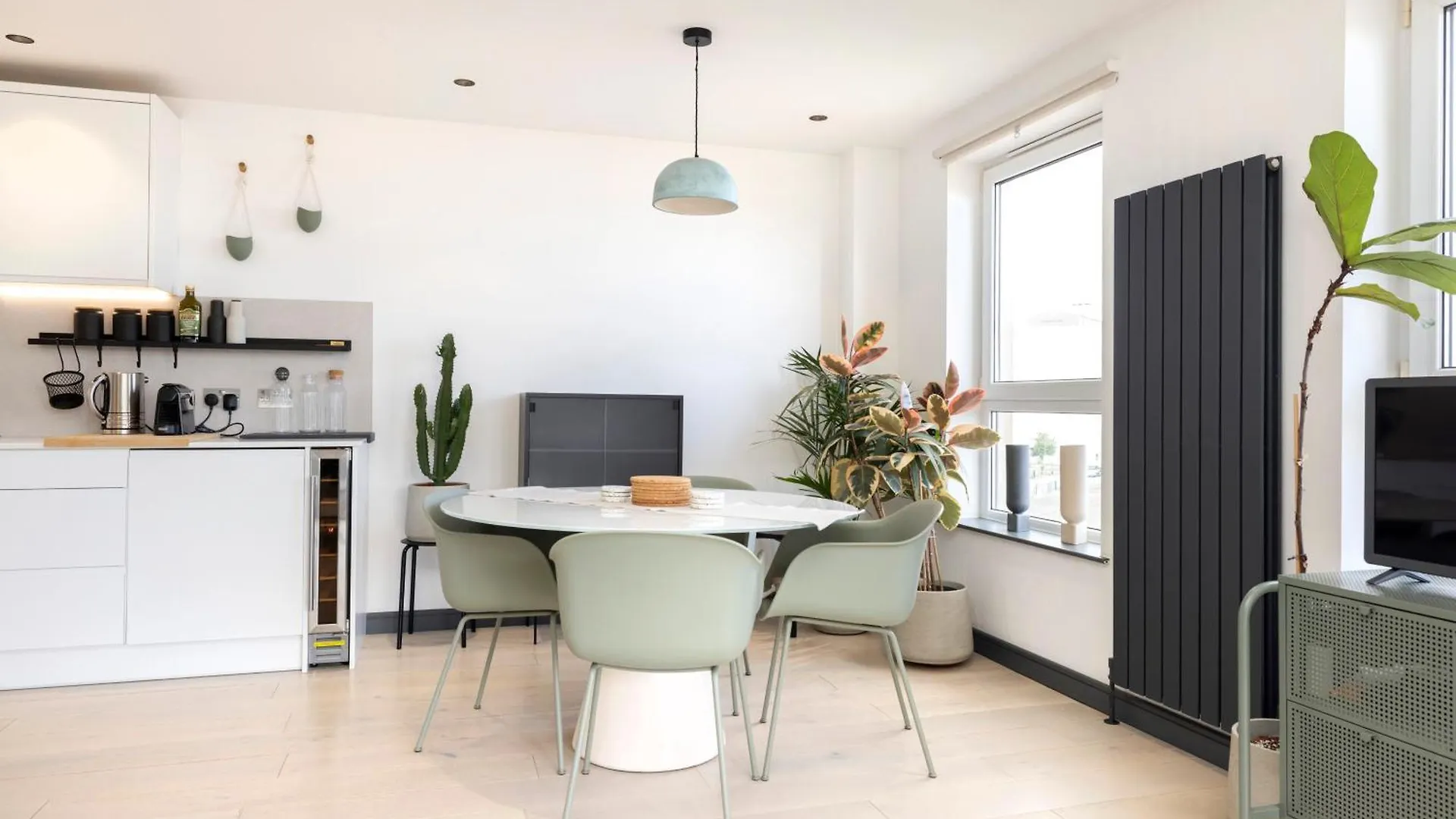 Joivy Fabulous Apartment With Bay View Terrace Edinburgh